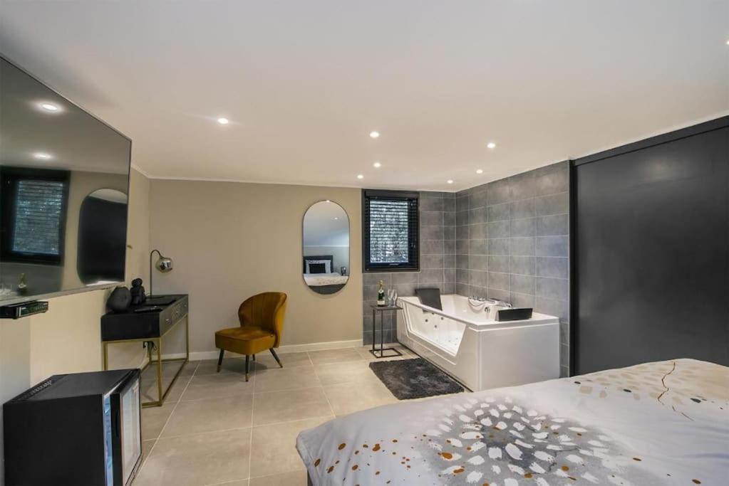 Relaxed Luxe "Boszichthuisje" Met Jacuzzi Bospark Ijsselheide Hattemerbroek מראה חיצוני תמונה